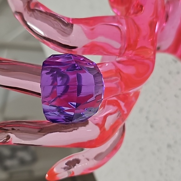 ✨️Fun Fashion Purple Plastic Avon Faceted Ring Size 8/9 - Picture 8 of 10
